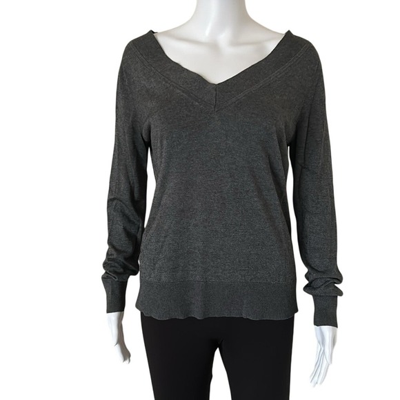 Banana Republic Sweaters - Banana Republic Dark Grey Soft Silk Cashmere V-Neck Long Sleeve Sweater Small